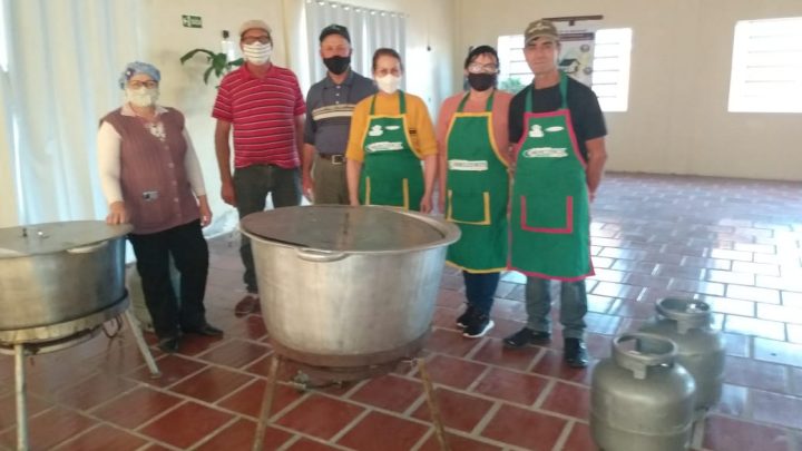 Panela Campeira elabora risoto italiano para a Paróquia São José